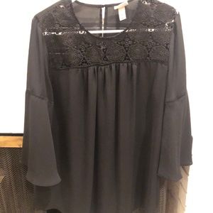 Woman’s black blouse plus size X